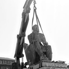 Cecil Rhodes statue removal, Cape Town University, South Africa